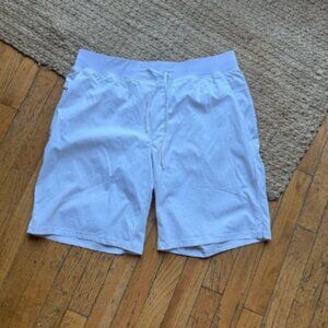 Lululemon Men’s Pace Breaker shorts white sz: XL